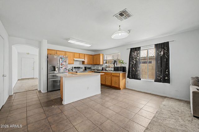 6637 S 18TH Drive, Phoenix, AZ 85041