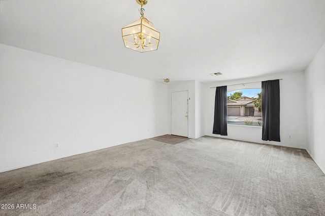6637 S 18TH Drive, Phoenix, AZ 85041