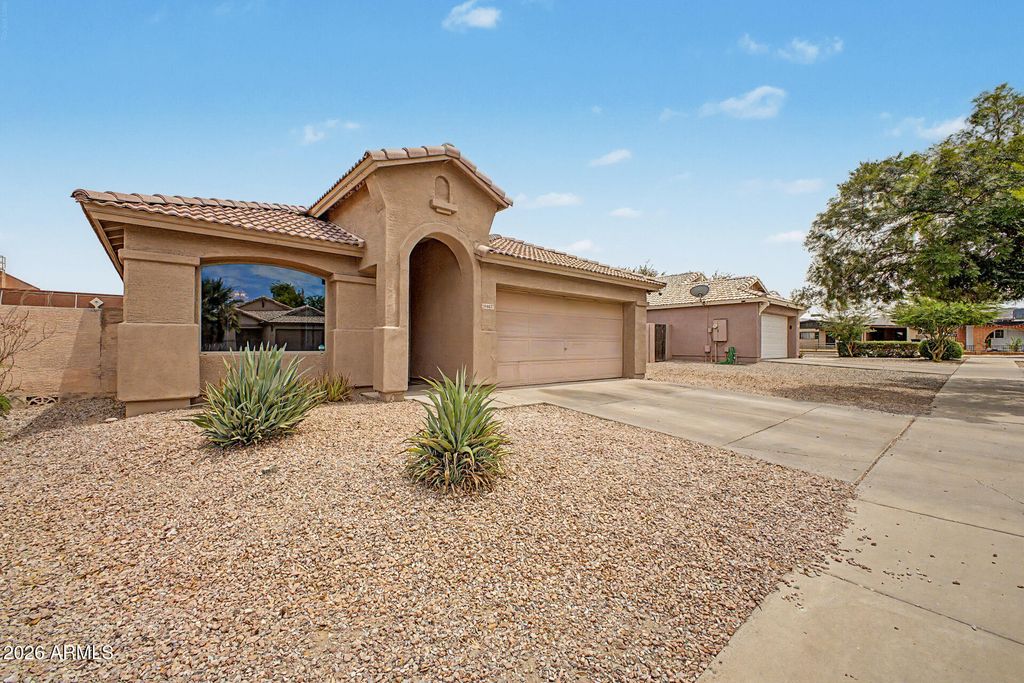 6637 S 18TH Drive, Phoenix, AZ 85041
