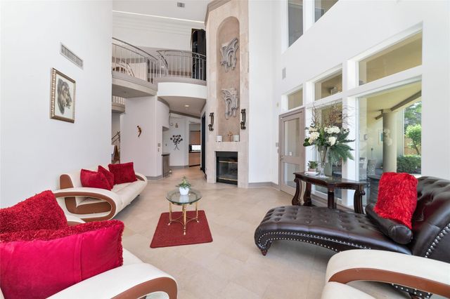 2814 Cedar Woods Place, Houston, TX 77068