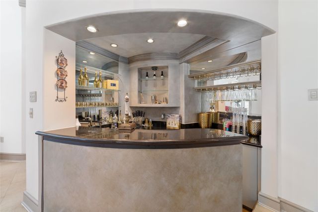 2814 Cedar Woods Place, Houston, TX 77068