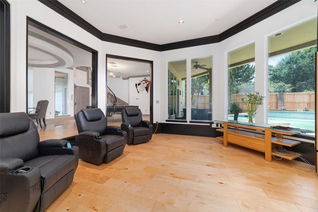 2814 Cedar Woods Place, Houston, TX 77068