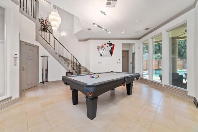 2814 Cedar Woods Place, Houston, TX 77068