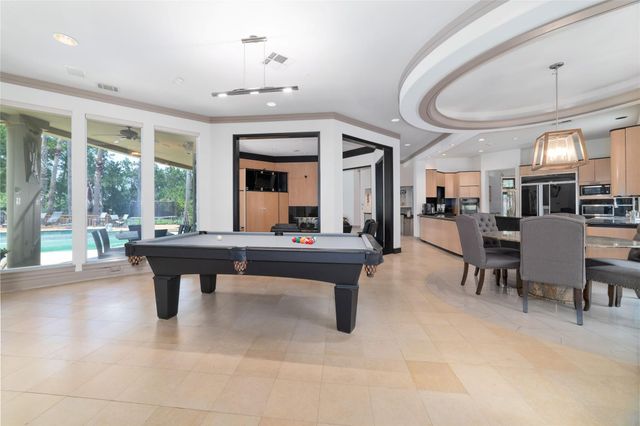 2814 Cedar Woods Place, Houston, TX 77068