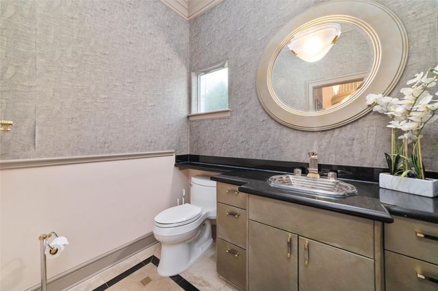 2814 Cedar Woods Place, Houston, TX 77068