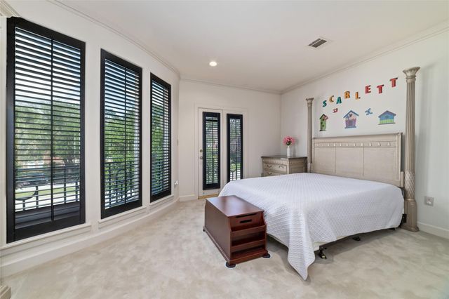 2814 Cedar Woods Place, Houston, TX 77068