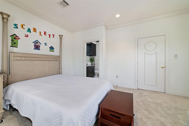2814 Cedar Woods Place, Houston, TX 77068