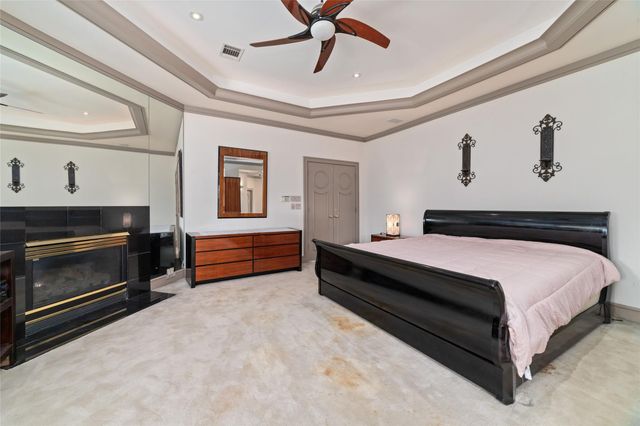 2814 Cedar Woods Place, Houston, TX 77068