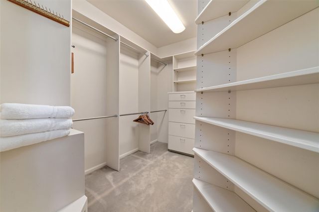 2814 Cedar Woods Place, Houston, TX 77068