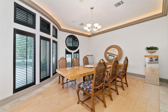 2814 Cedar Woods Place, Houston, TX 77068