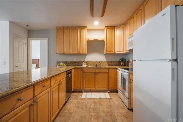 425 Autumn Drive 21, San Marcos, CA 92069