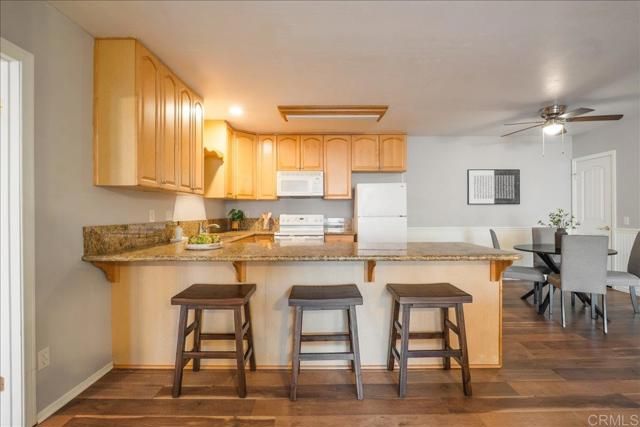 425 Autumn Drive 21, San Marcos, CA 92069