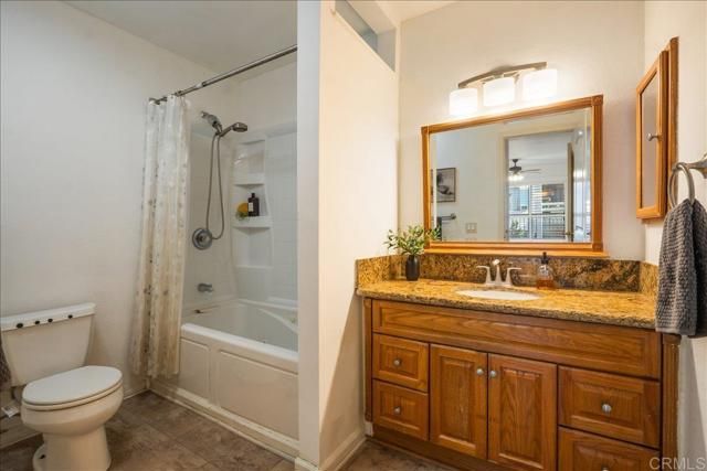 425 Autumn Drive 21, San Marcos, CA 92069
