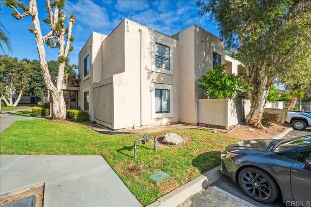 425 Autumn Drive 21, San Marcos, CA 92069
