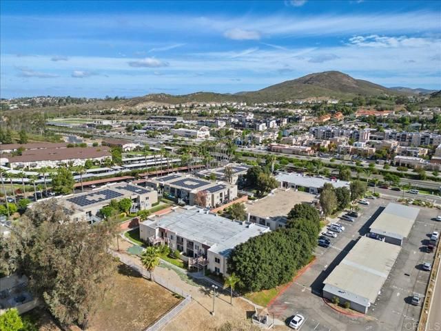 425 Autumn Drive 21, San Marcos, CA 92069