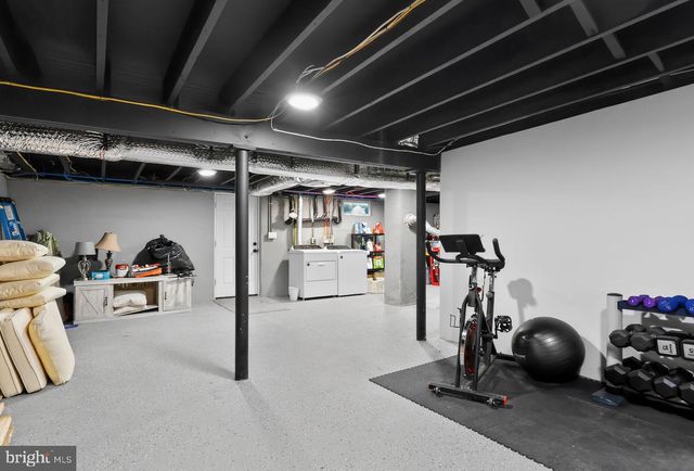 298 S TUCKAHOE RD, Williamstown, NJ 08094