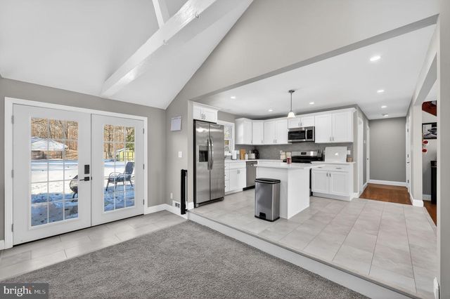 298 S TUCKAHOE RD, Williamstown, NJ 08094