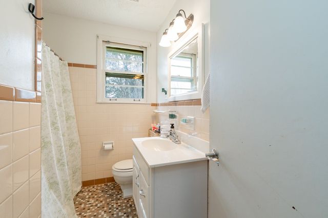 1610 Bartway Dr, Murfreesboro, TN 37130