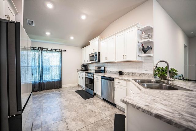 292 KRENSON BAY LOOP, Winter Haven, FL 33881