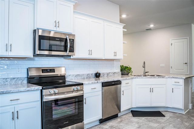 292 KRENSON BAY LOOP, Winter Haven, FL 33881