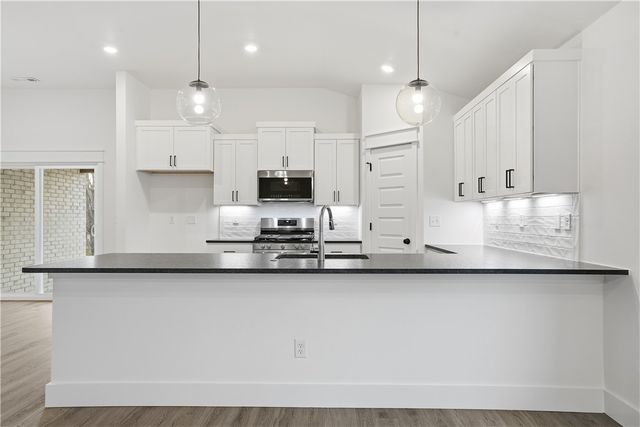 2732 Buckside Street, Springdale, AR 72762