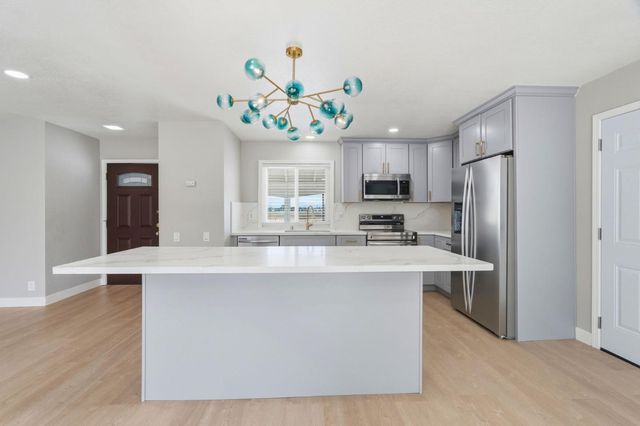 4838 Snell, San Jose, CA 95136