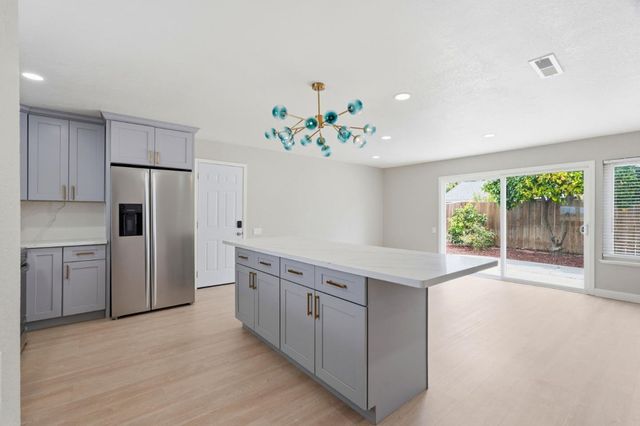 4838 Snell, San Jose, CA 95136