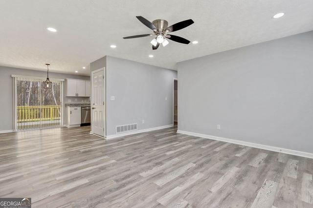 8730 Parliament Place, Jonesboro, GA 30238