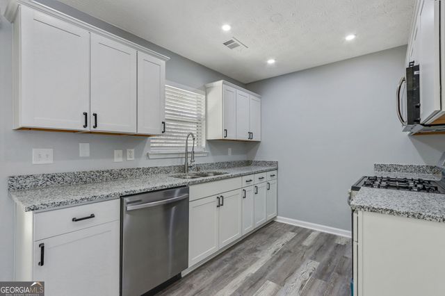 8730 Parliament Place, Jonesboro, GA 30238