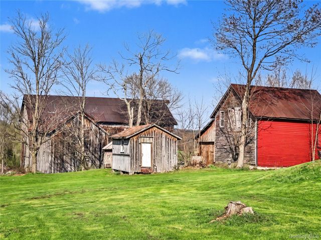 324 Sarah Wells Trail, Goshen, NY 10924
