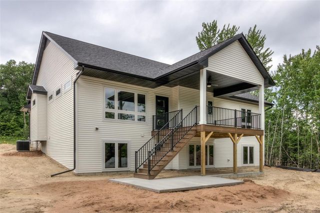 1921 Legacy Drive, Eau Claire, WI 54703