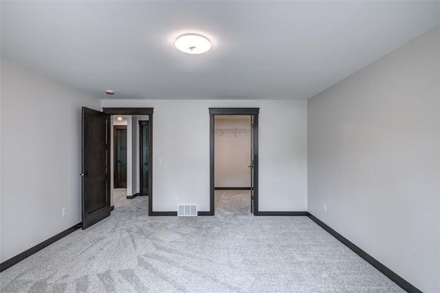 1921 Legacy Drive, Eau Claire, WI 54703