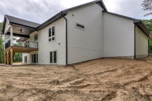 1921 Legacy Drive, Eau Claire, WI 54703