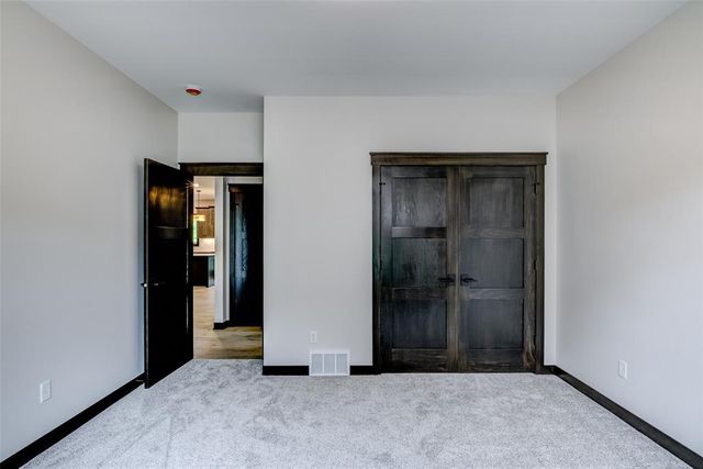 1921 Legacy Drive, Eau Claire, WI 54703