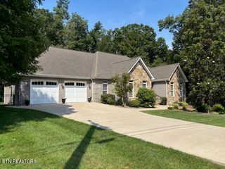 151 Forest View Drive, Crossville, TN 38558