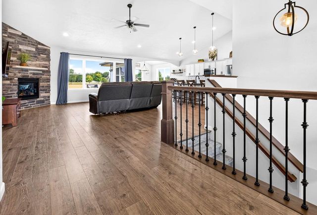 578 PAULS PLACE, Oshkosh, WI 54904