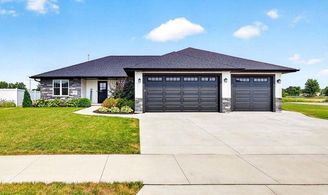 578 PAULS PLACE, Oshkosh, WI 54904