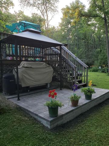 27130 89th STREET, Salem, WI 53168