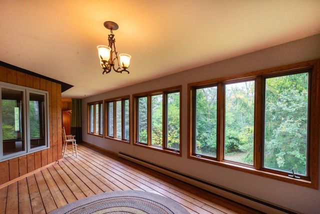 27130 89th STREET, Salem, WI 53168