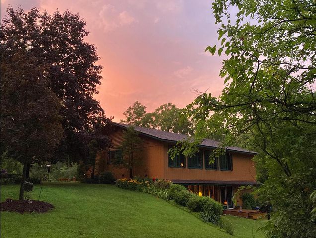 27130 89th STREET, Salem, WI 53168