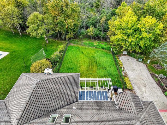 1521 FALLOW DRIVE, Neenah, WI 54956