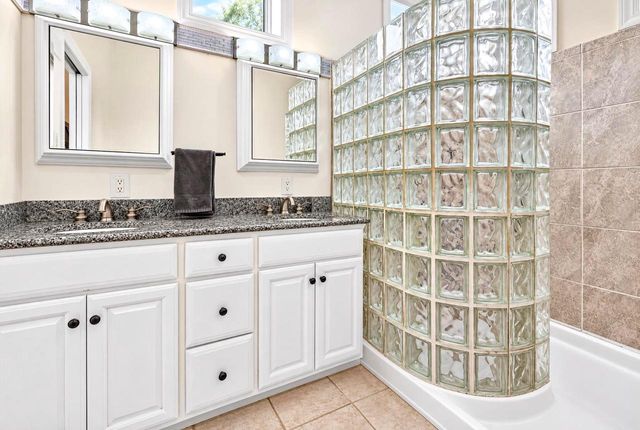 1521 FALLOW DRIVE, Neenah, WI 54956