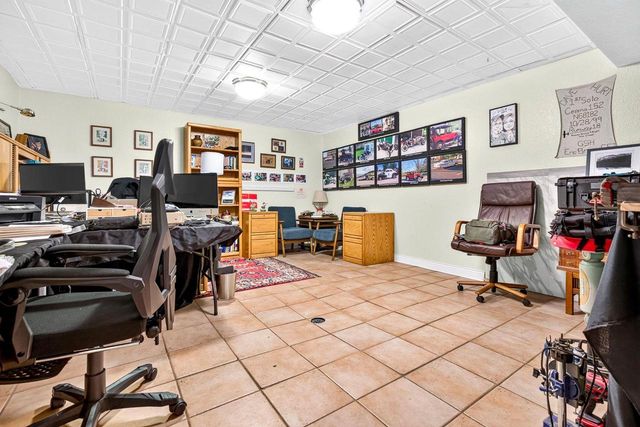 1521 FALLOW DRIVE, Neenah, WI 54956
