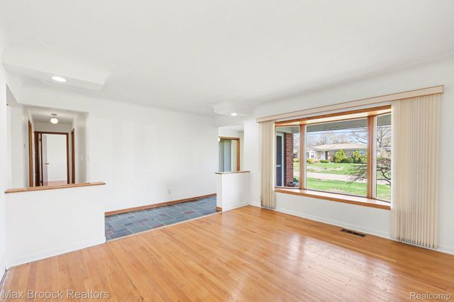 5030 Stellar Road, Shelby Charter Township, MI 48316