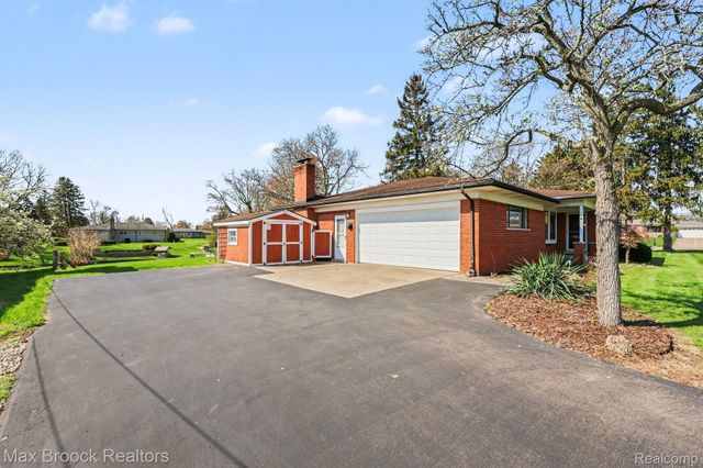 5030 Stellar Road, Shelby Charter Township, MI 48316