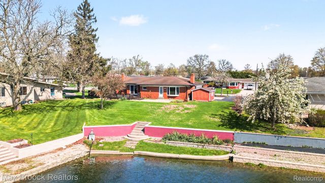 5030 Stellar Road, Shelby Charter Township, MI 48316