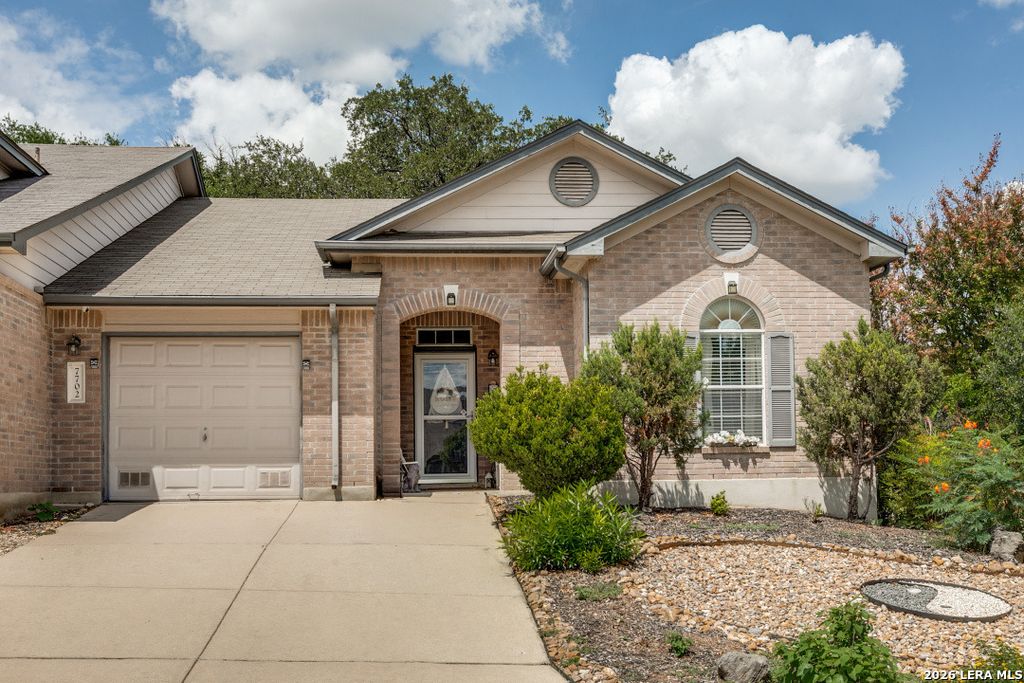 7702 WEXFORD CV, San Antonio, TX 78240