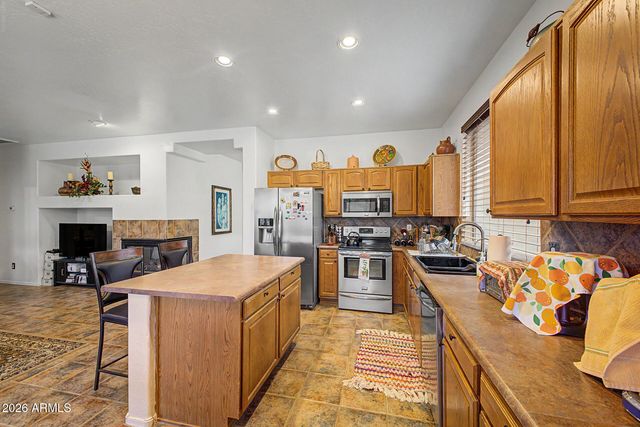 17551 W CARDINAL Drive, Goodyear, AZ 85338