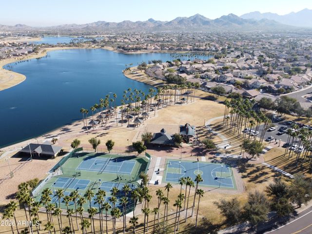 17551 W CARDINAL Drive, Goodyear, AZ 85338