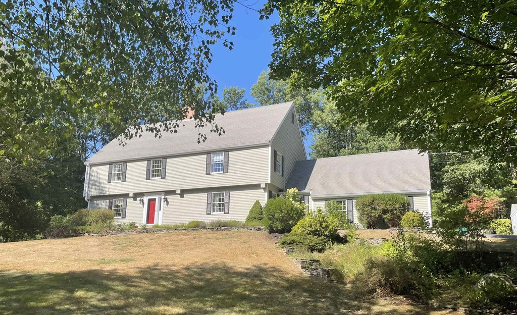 2 Toon Lane, Lee, NH 03861